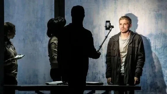 Афиша трансляции Закулисье спектакля "Текст": наблюдаем за актерами