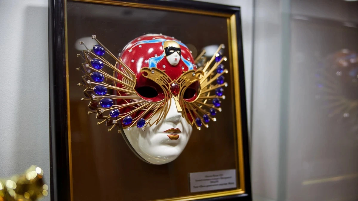 Афиша трансляции Вручение премии "Золотая маска" в театре имени Вахтан