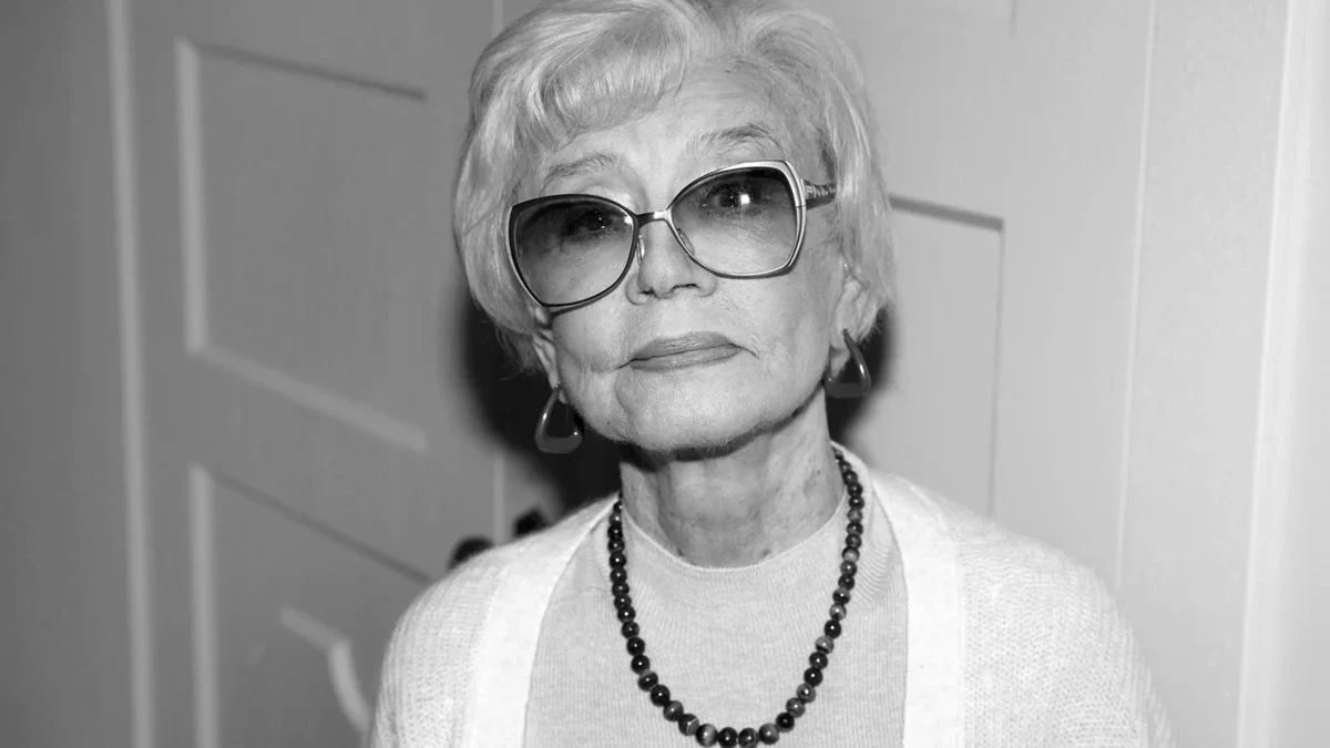 Афиша трансляции Прощание с народной артисткой РФ Верой Алентовой