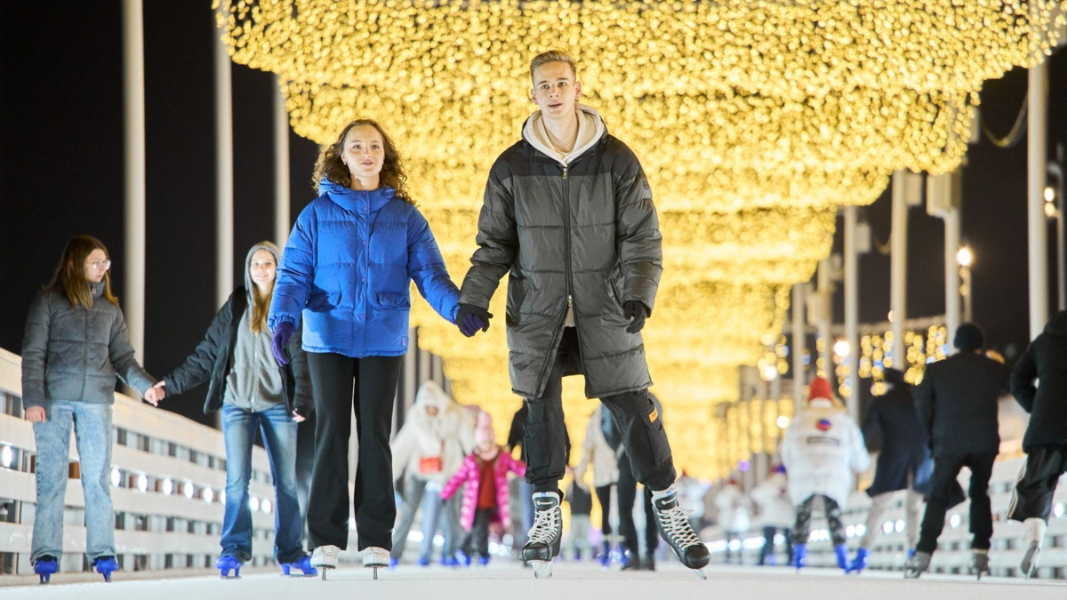 Афиша трансляции Акция "Ночь на катке" на Царской набережной