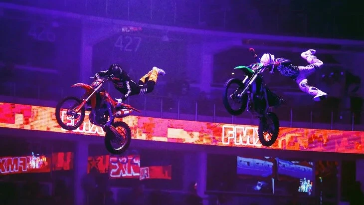 Афиша трансляции Выступления экстремалов на фестивале "Прорыв"