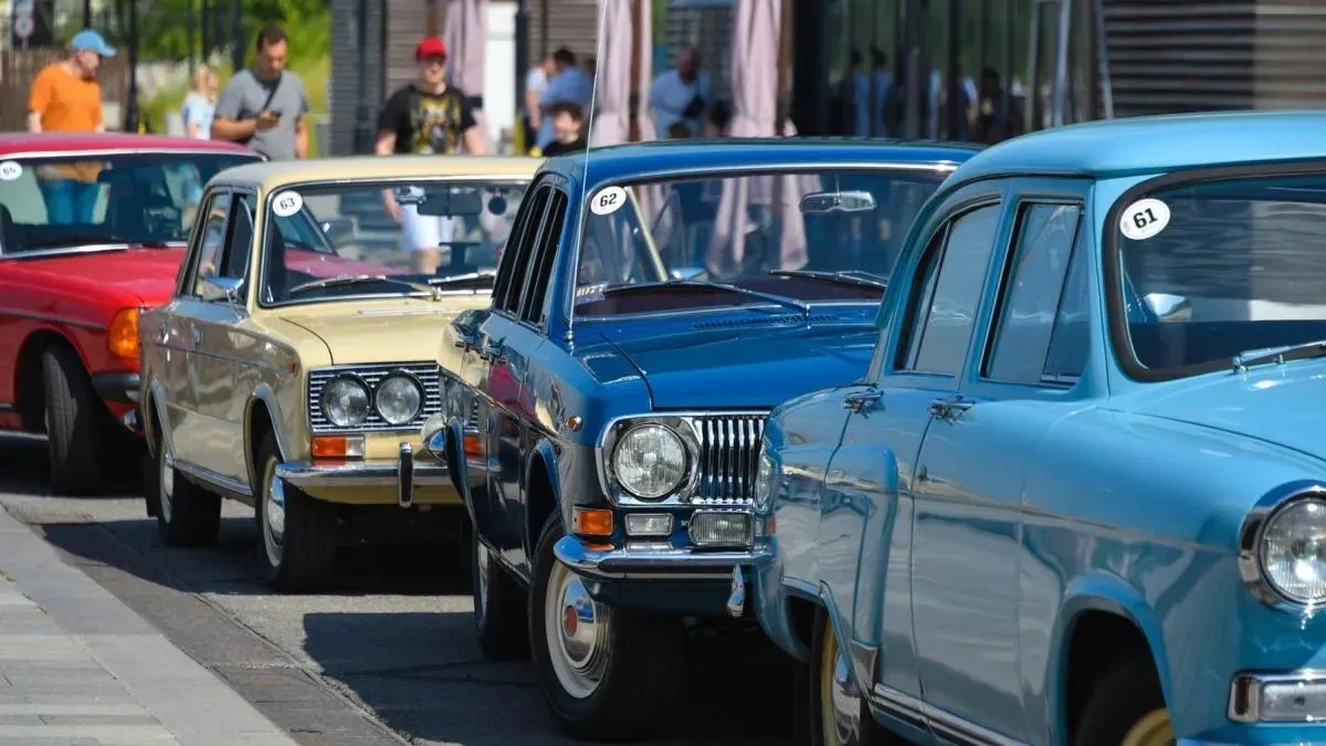 Афиша трансляции Третий этап Кубка Москвы по историческому ралли