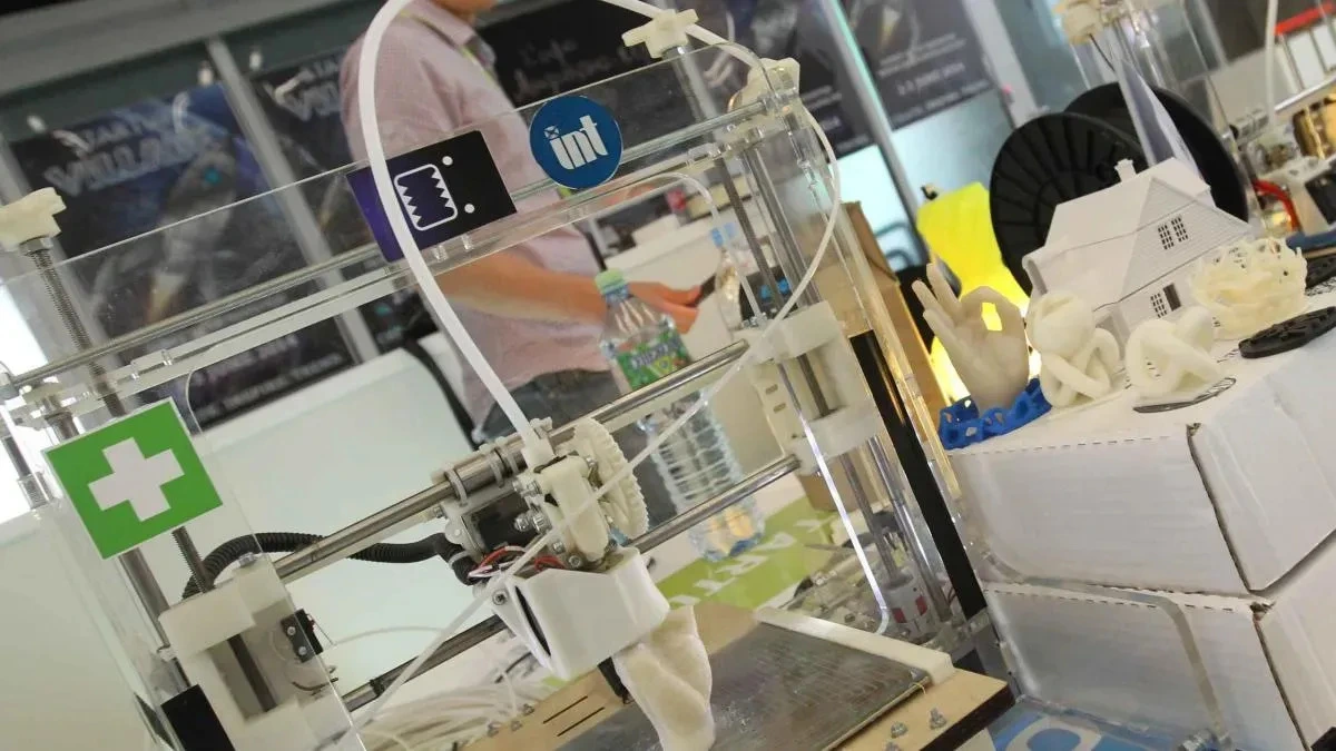 Афиша трансляции Обзор технологической конференции Startup Village