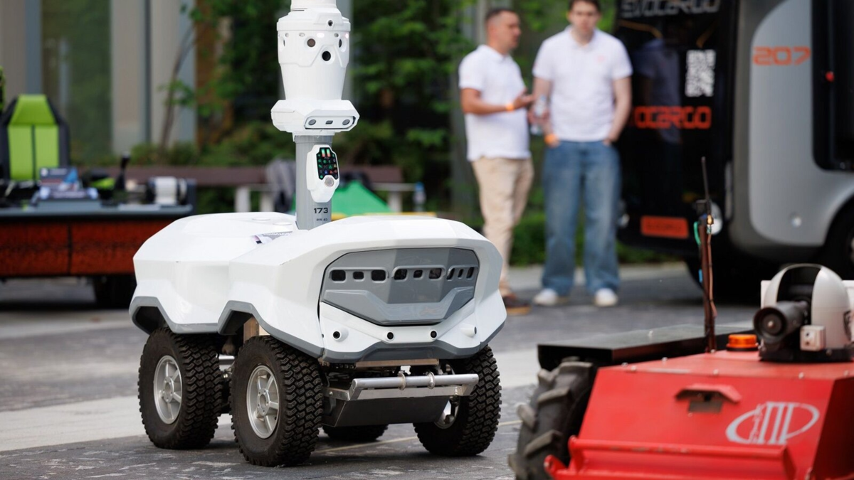 Афиша трансляции Технофестиваль Startup Village 2026