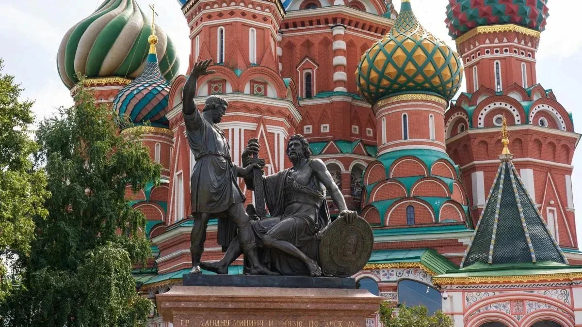 Афиша трансляции Как изменился памятник Минину и Пожарскому после реставрации