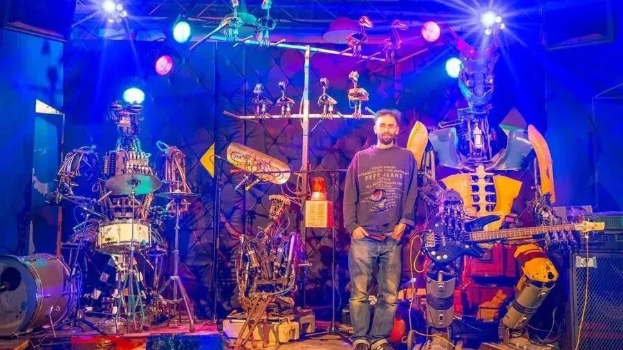 Афиша трансляции Концерт роботов-панков One Love Machine Band