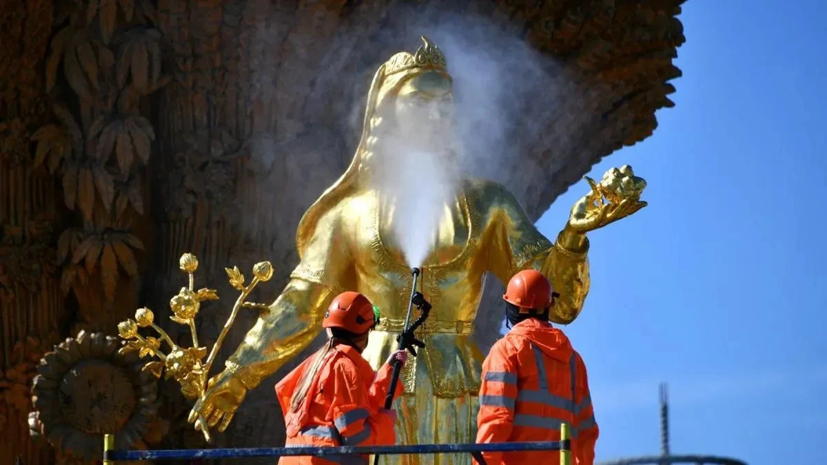 Афиша трансляции Промывка фонтана "Дружба народов" на ВДНХ