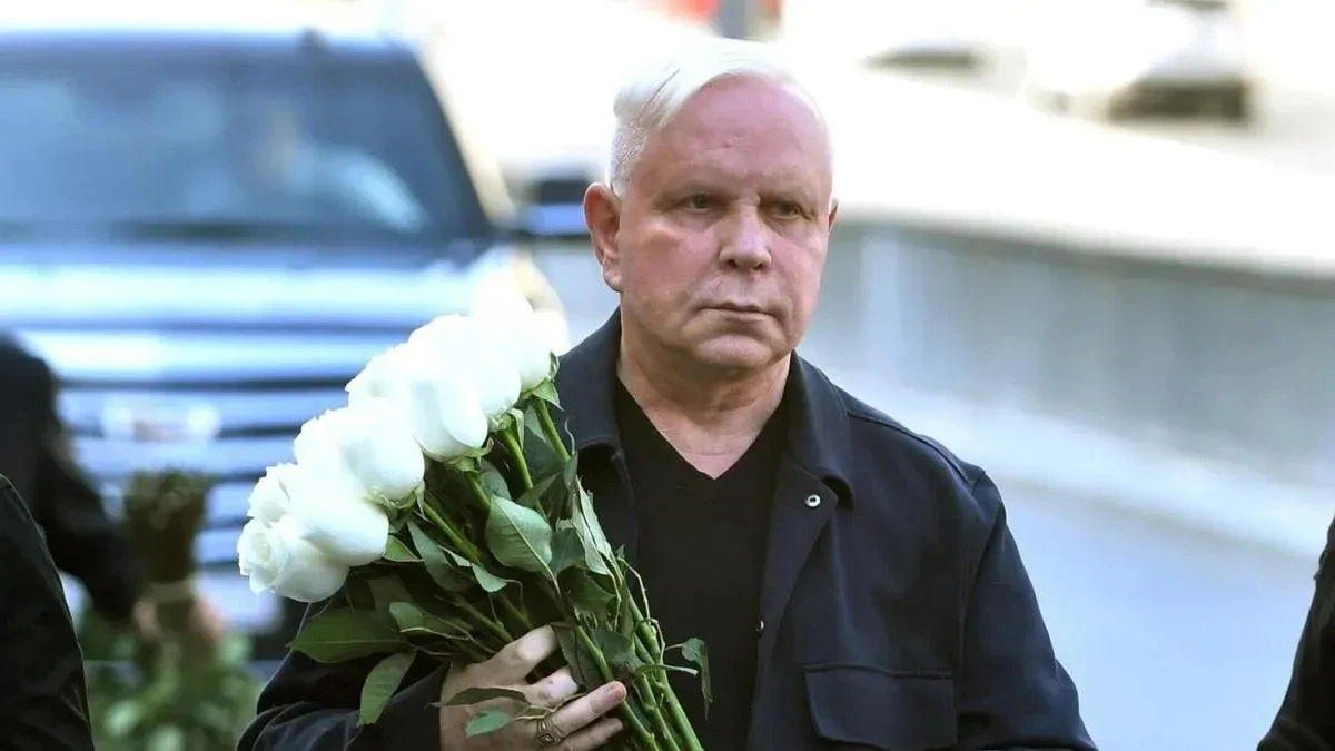 Афиша трансляции Прощание с Борисом Моисеевым