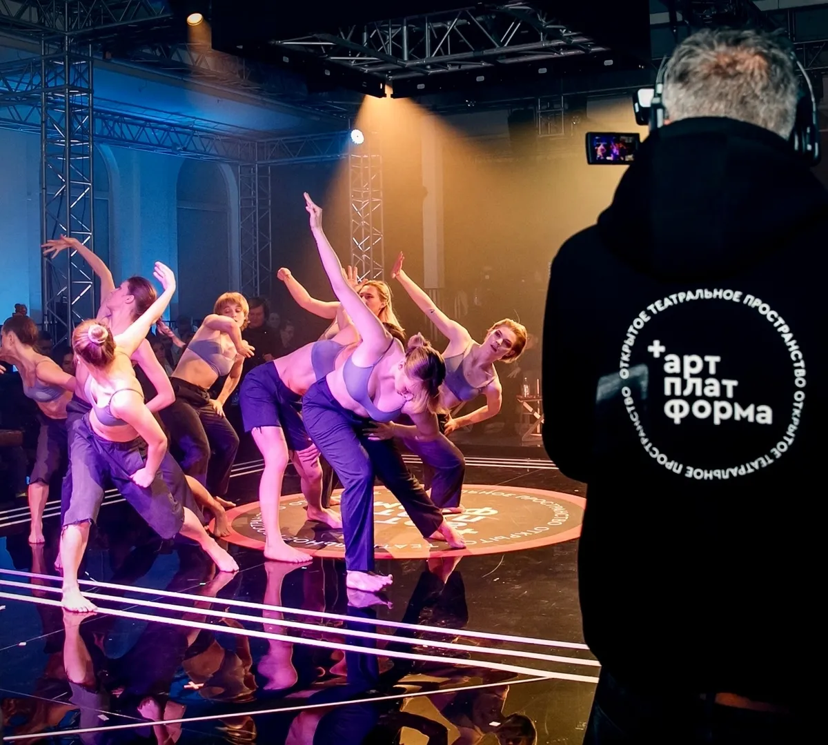 Афиша трансляции Показы молодых театров в рамках акции "Ночь искусств"