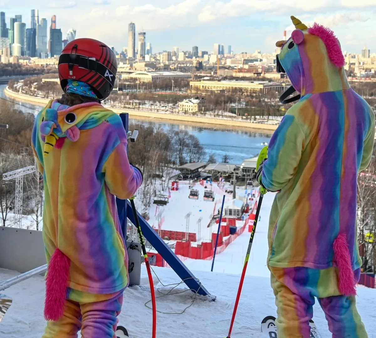 Афиша трансляции Спортивный карнавал на Воробьевых горах