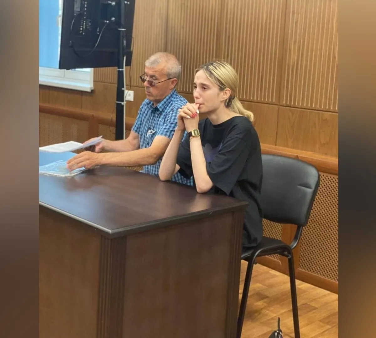 Афиша трансляции Дело Валерии Башкировой. Обстановка у здания суда