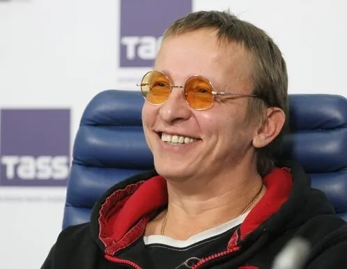 Афиша трансляции Иван Охлобыстин – о месте кинематографа в искусстве