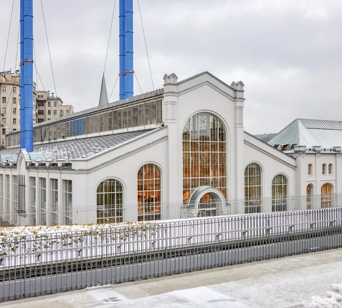 Афиша трансляции Экскурсия по Дому культуры "ГЭС-2" на Болотной набережной