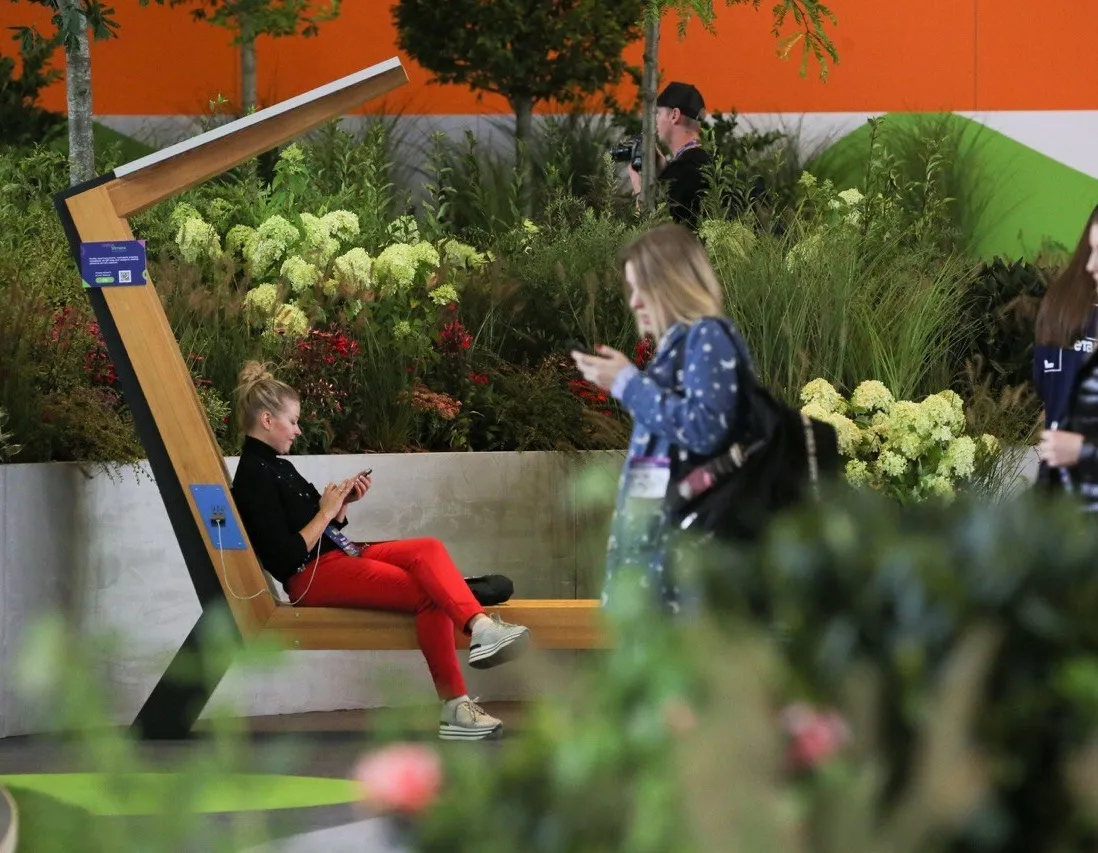 Афиша трансляции "Город: детали". Экскурс в благоустройство мегаполиса