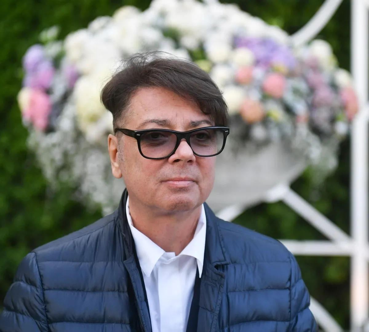 Афиша трансляции Прощание с модельером Валентином Юдашкиным