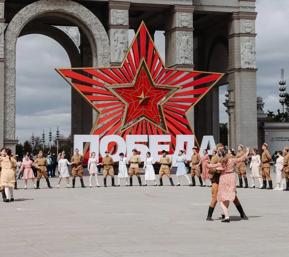 Афиша трансляции Акция "Вальс Победы"