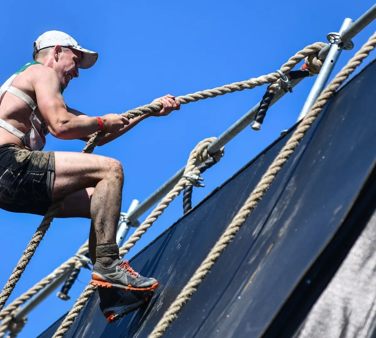 Афиша трансляции "Гонка героев Urban" на Поклонной горе