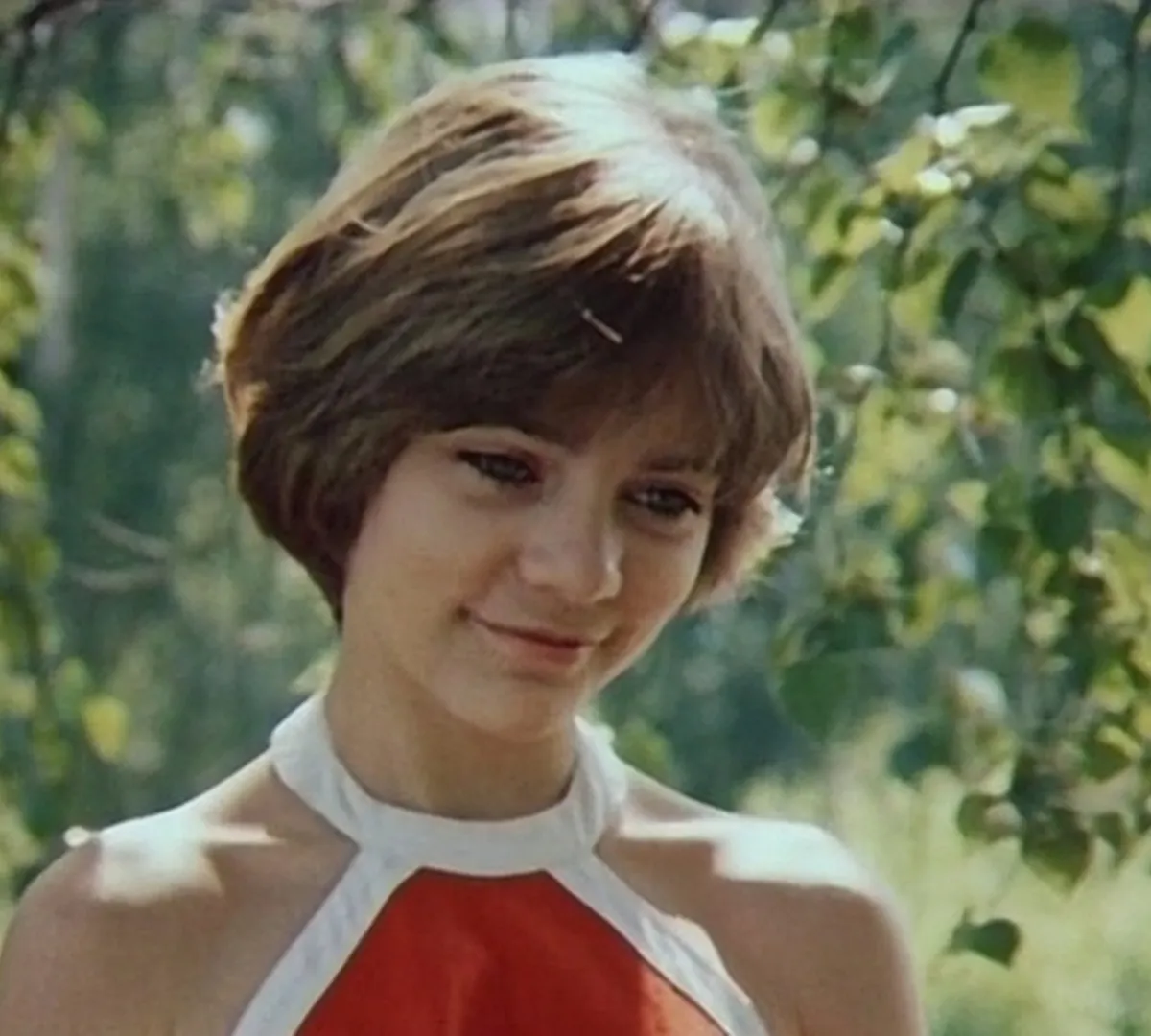 Афиша трансляции Реконструкцию съемок фильма "Гостья из будущего"