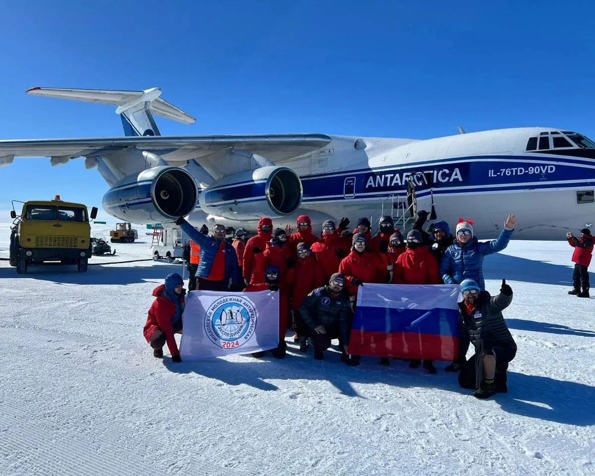 Афиша трансляции Телемост с Антарктидой