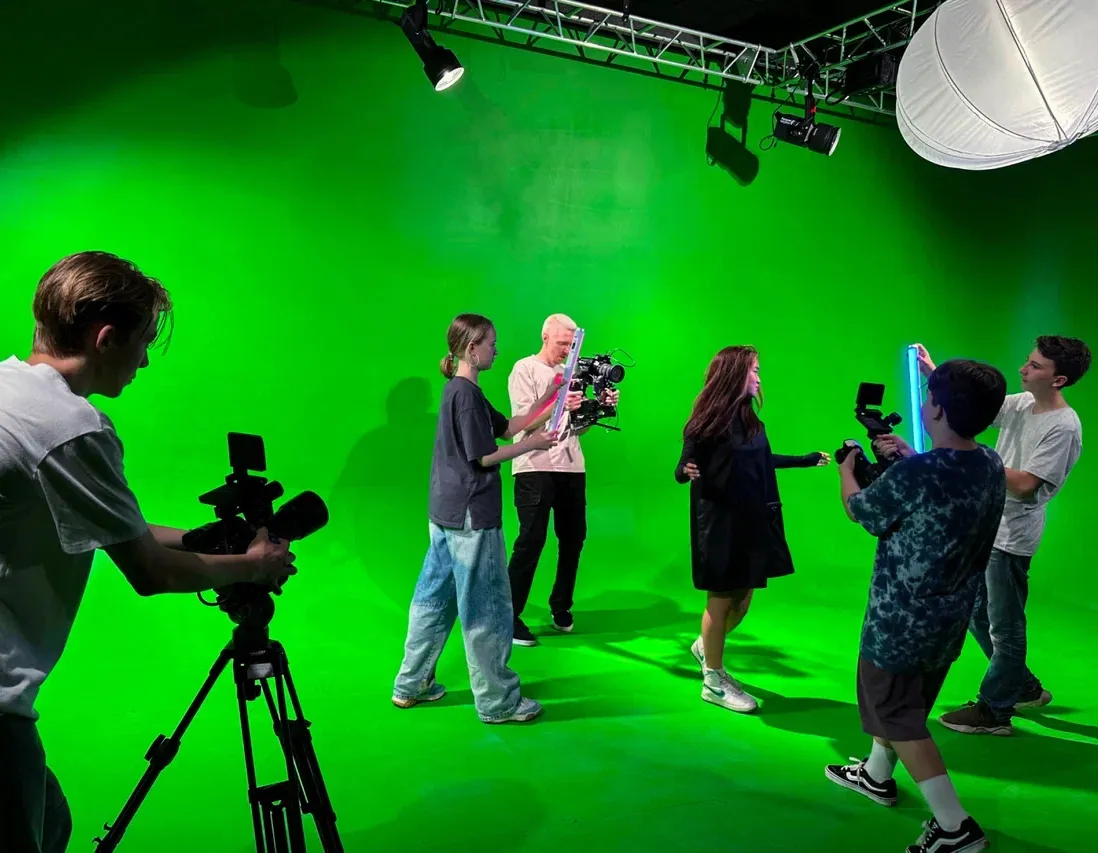 Афиша трансляции Дни открытых дверей в Кинокампусе Горького