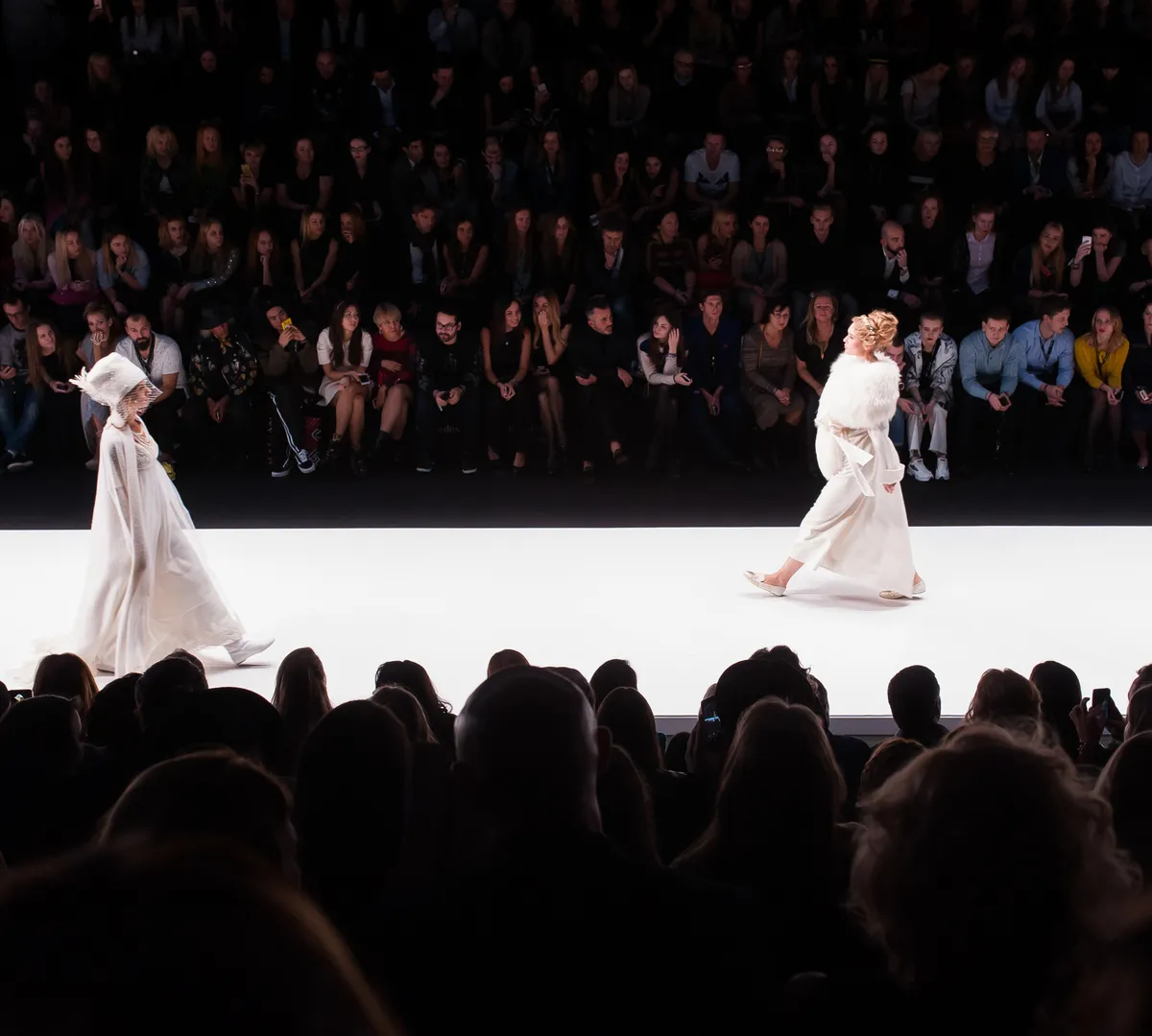 Афиша трансляции Классика по-новому: дефиле театральных костюмов