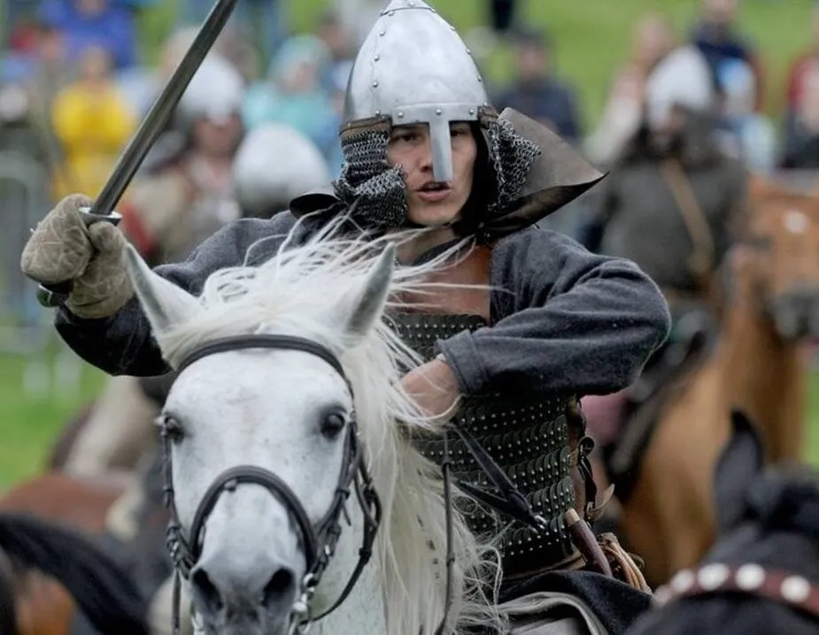 Афиша трансляции Масштабная реконструкция на фестивале "Времена и эпохи"