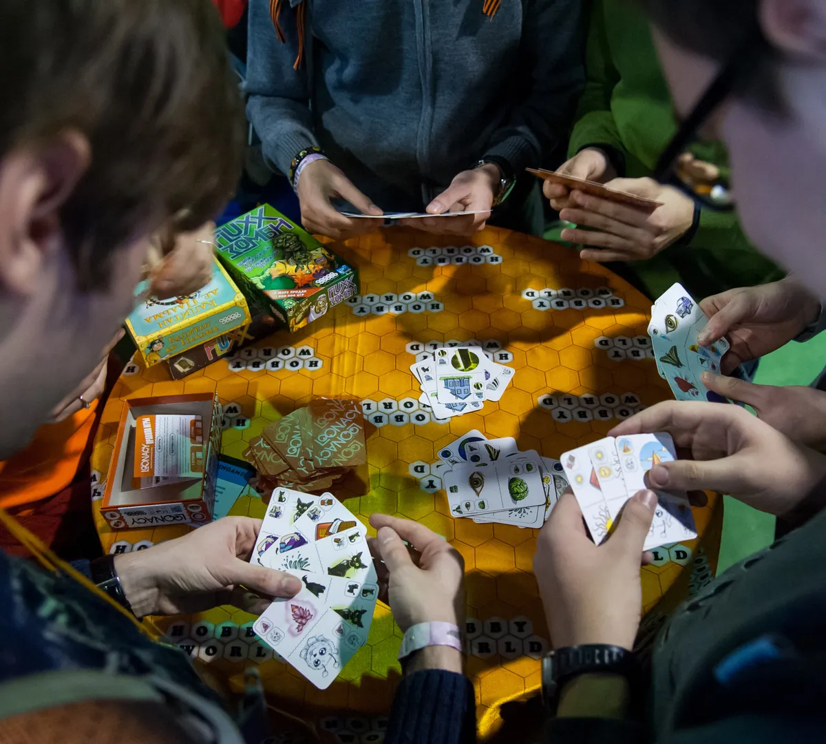 Афиша трансляции О самых интересных играх и персонажах на фестивале "Игрокон"