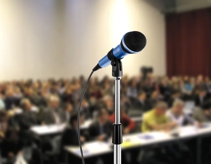 Афиша трансляции Как СМИ сражаются за внимание аудитории 