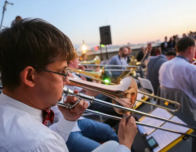 Афиша трансляции Концерт первой в России поп-джаз-группы