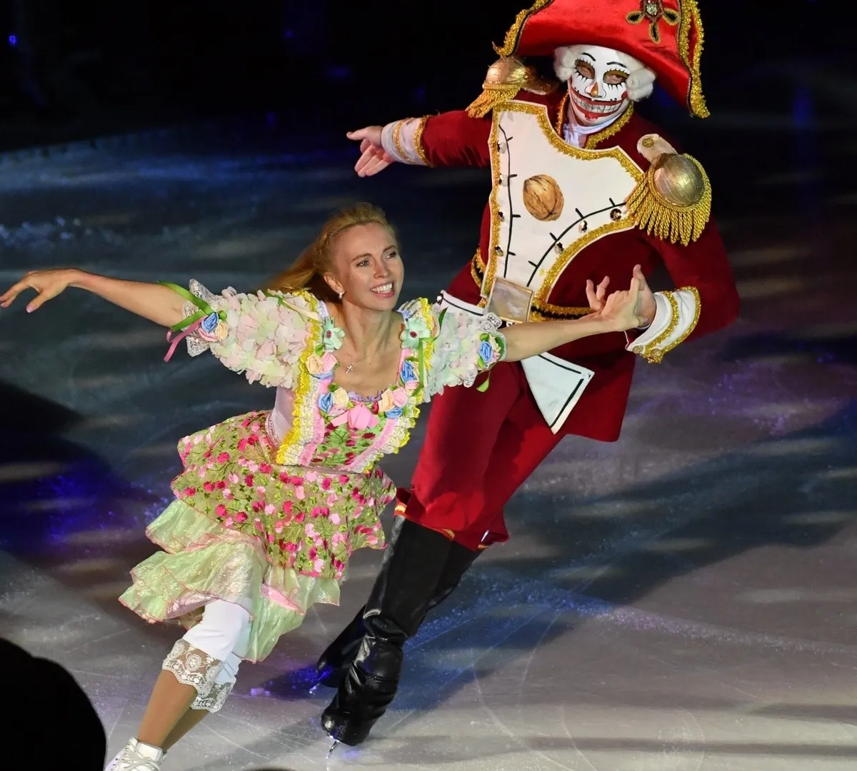 Афиша трансляции Ледовое шоу Ильи Авербуха "Щелкунчик"