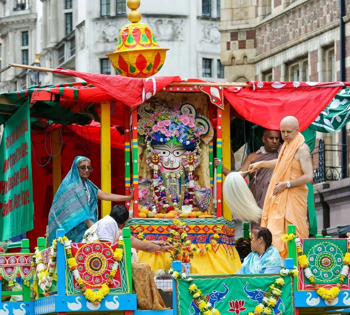 Афиша трансляции Парад колесниц Ратха-ятра в рамках фестиваля "День Индии"