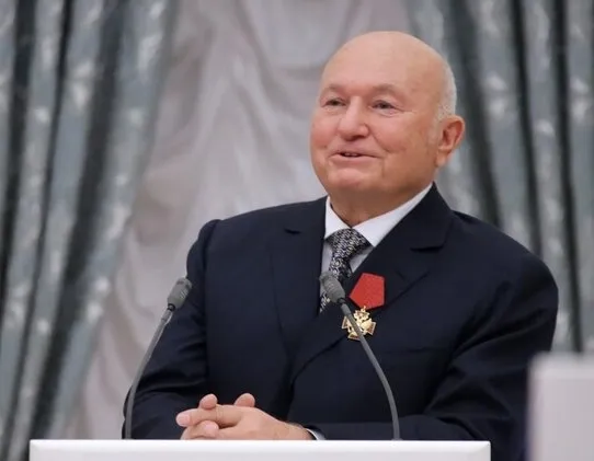 Афиша трансляции Церемония открытия мемориальной доски в честь Юрия Лужкова