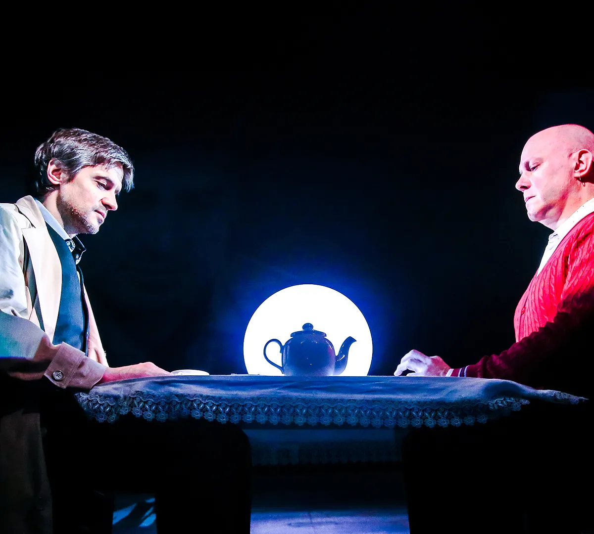 Афиша трансляции За кулисами спектакля "В городе Лжедмитрове"