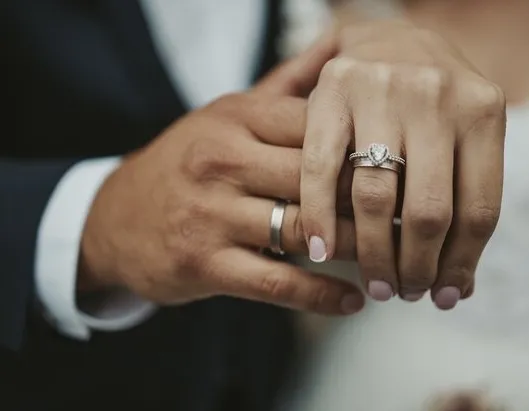 Афиша трансляции Свадебные церемонии на театральной сцене Патриарших прудов