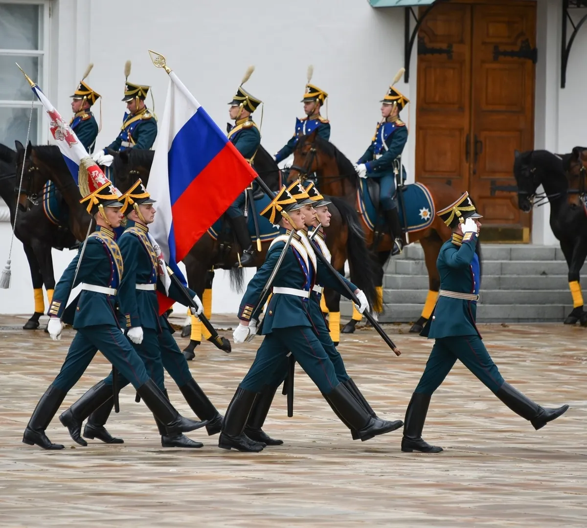 Афиша трансляции Заключительная церемония развода караулов в Кремле