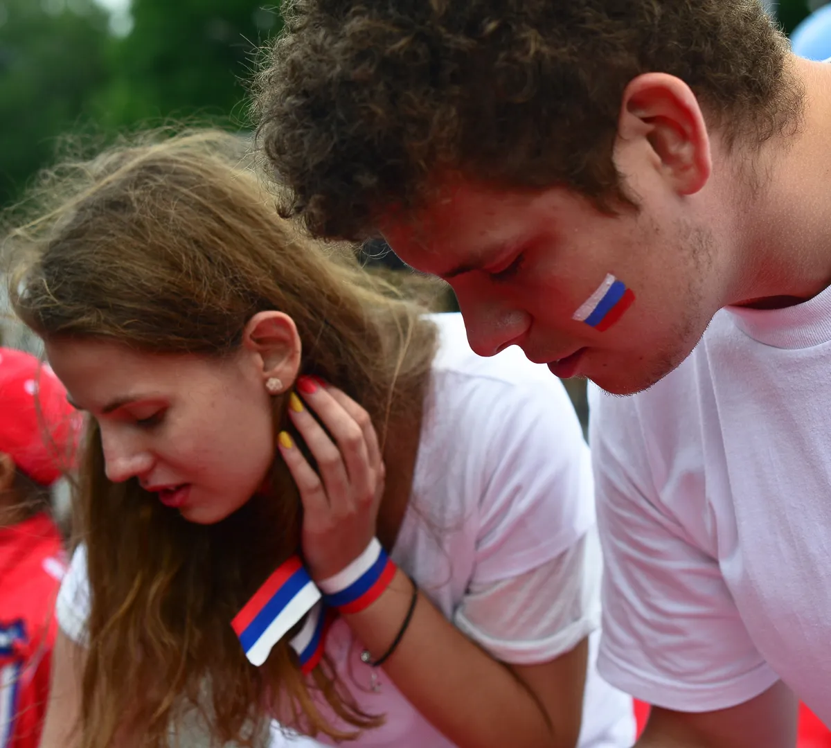 Афиша трансляции Массовое исполнение гимна России и танцевальный флешмоб