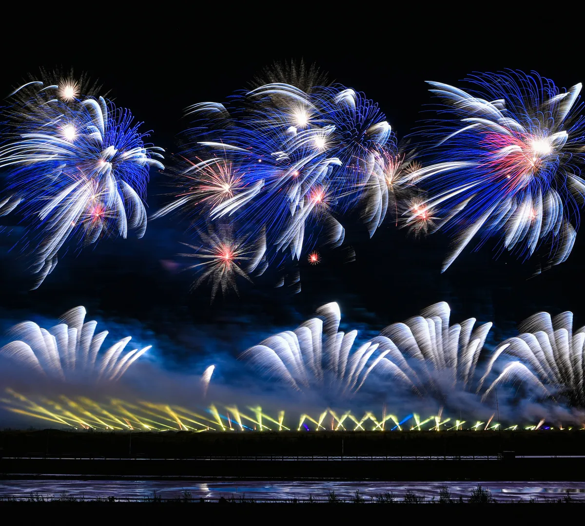 Афиша трансляции Фестиваль фейерверков в Братеевском каскадном парке