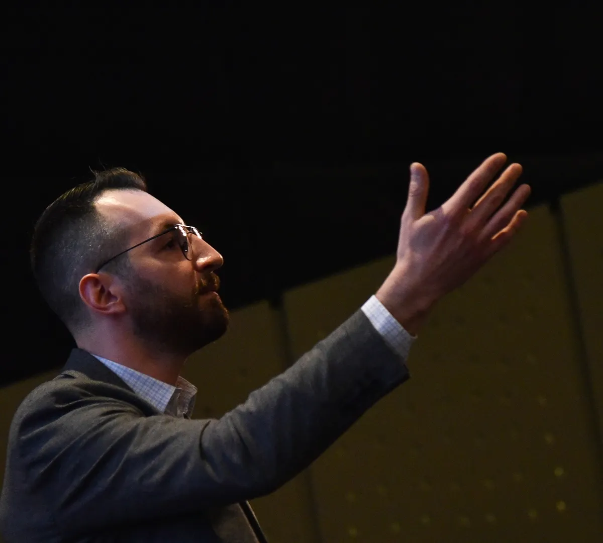 Афиша трансляции Как говорить, чтобы стать известным блогером