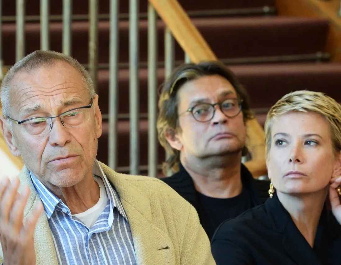 Афиша трансляции Пресс-показ спектакля "Сцены из супружеской жизни"