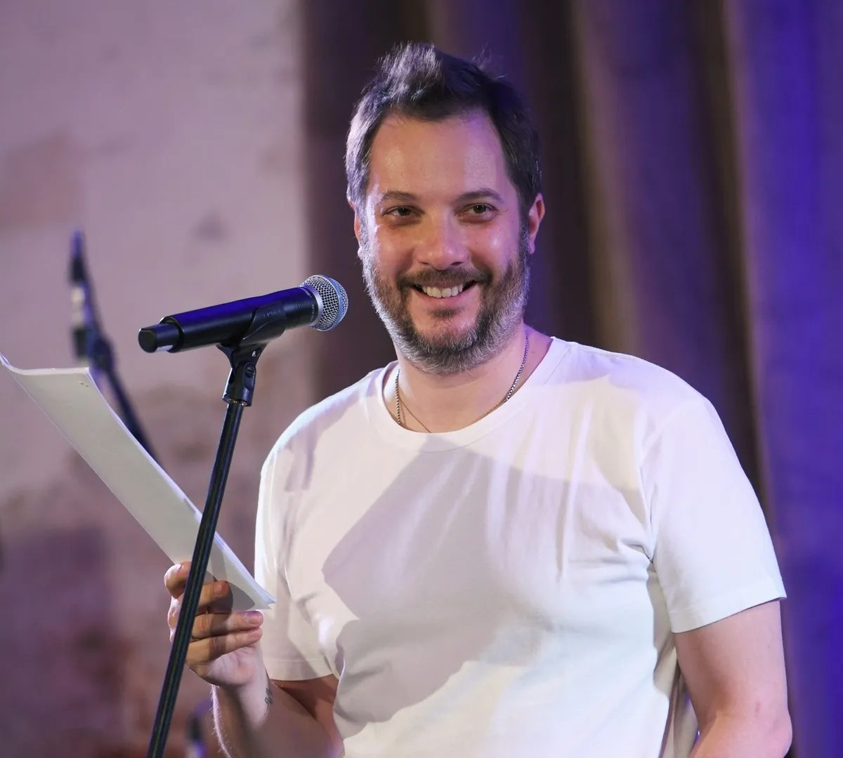 Афиша трансляции Известные артисты читают современную прозу в саду "Эрмитаж"