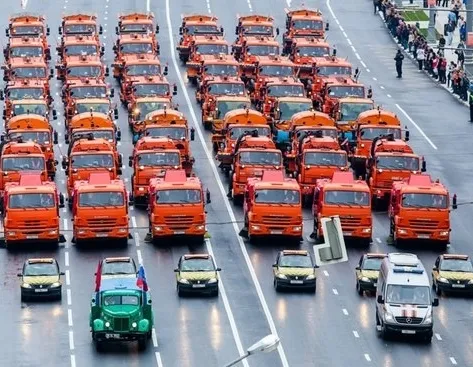 Афиша трансляции Парад городской техники и ретроавтомобилей