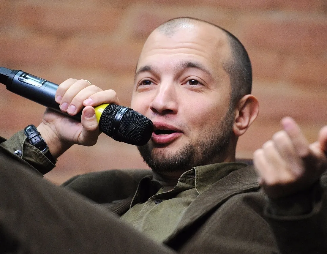 Афиша трансляции Где граница между "современным" и "будущим" в журналистике