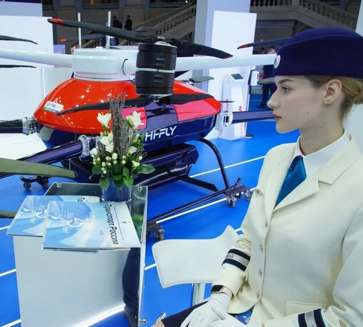 Афиша трансляции Экскурсия по выставке "Транспорт России"