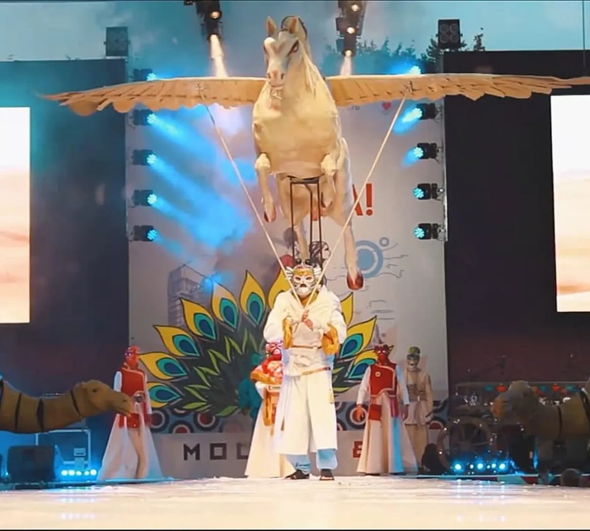 Афиша трансляции Шествие каравана мифических животных