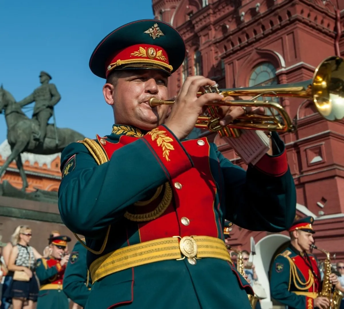 Афиша трансляции Концерт военного оркестра у Исторического музея