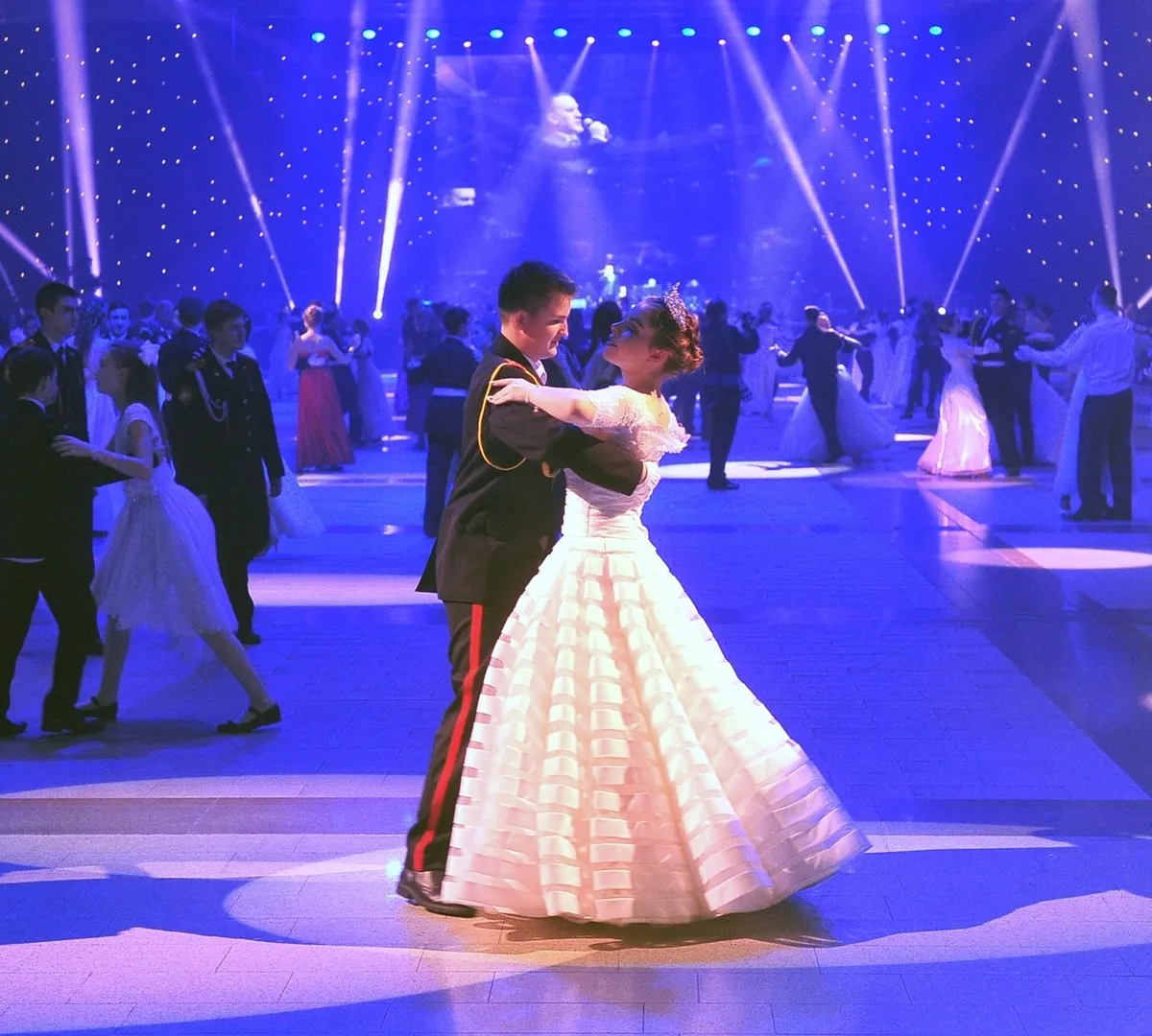 Афиша трансляции Кремлевский кадетский бал в Гостином Дворе