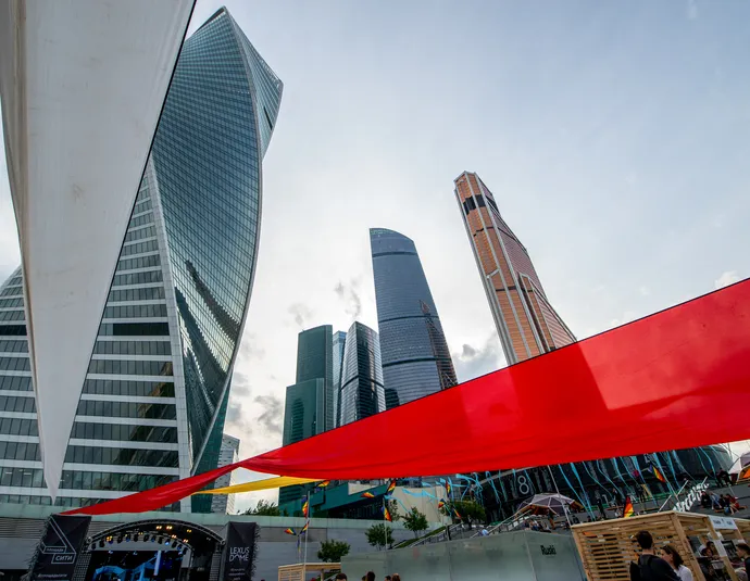 Афиша трансляции Восхождение на башню Сити с порталом Москва 24