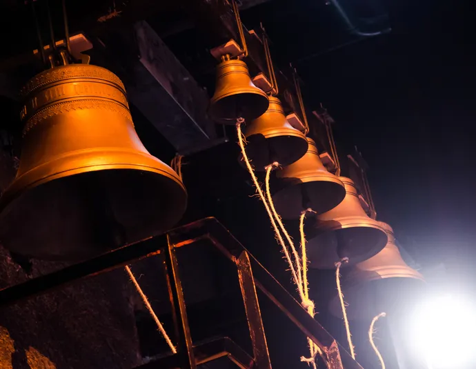 Афиша трансляции Концерт: одна колокольная установка и один синтезатор