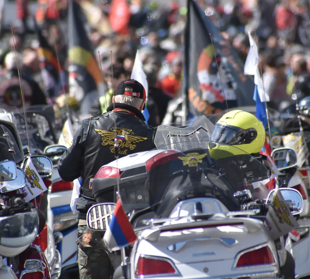 Афиша трансляции Мотопарад. Кто и зачем принял в нем участие