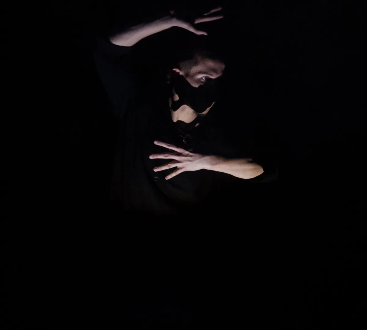 Афиша трансляции "Жизнь взаймы" Ремарка в исполнении артистов Большого театра